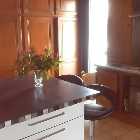 Zaphira 빌라 구장메스트라