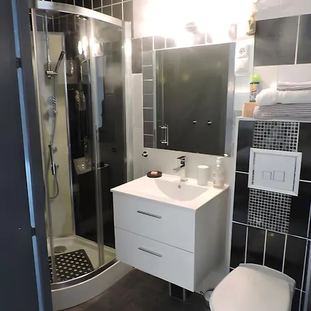 빌라 Zaphira 구장메스트라