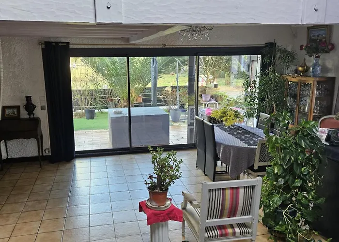 Zaphira Вилла Гюжан-Местрас